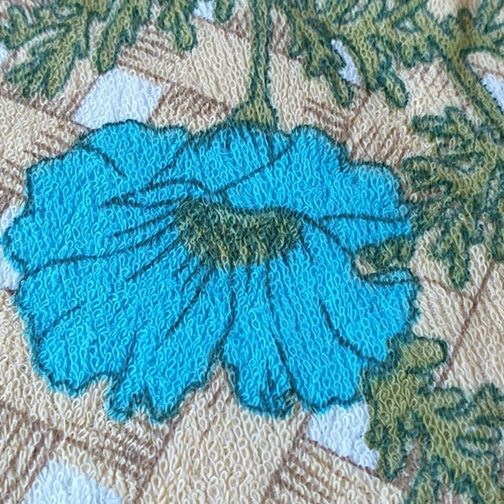 New Vintage Floral Poppies Bath & Hand Towels 4 Total Pieces